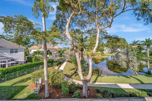 1427 SW 23rd St, Fort Lauderdale, FL 33315