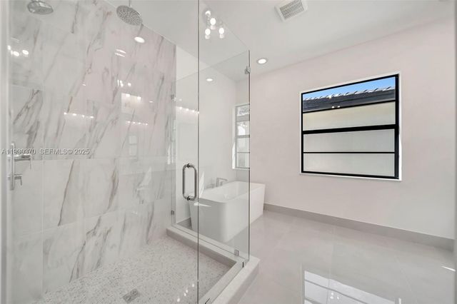 1427 SW 23rd St, Fort Lauderdale, FL 33315