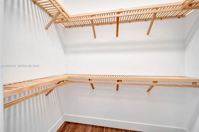 1427 SW 23rd St, Fort Lauderdale, FL 33315