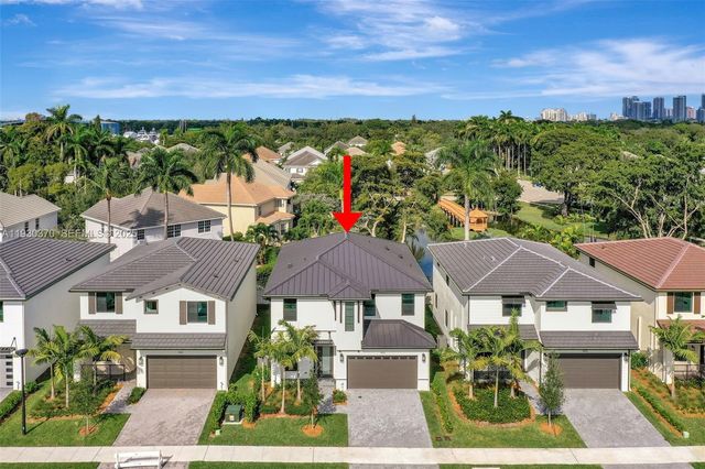 1427 SW 23rd St, Fort Lauderdale, FL 33315