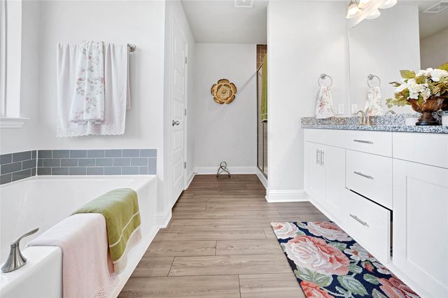 14005 Seneca Lake Court, Santa Fe, TX 77539