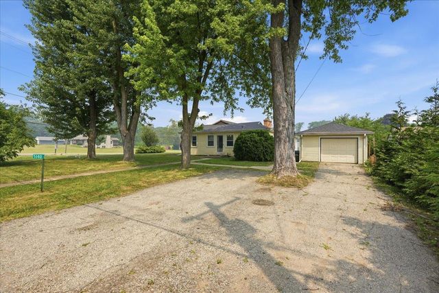5140 Irish Lane, Fitchburg, WI 53711