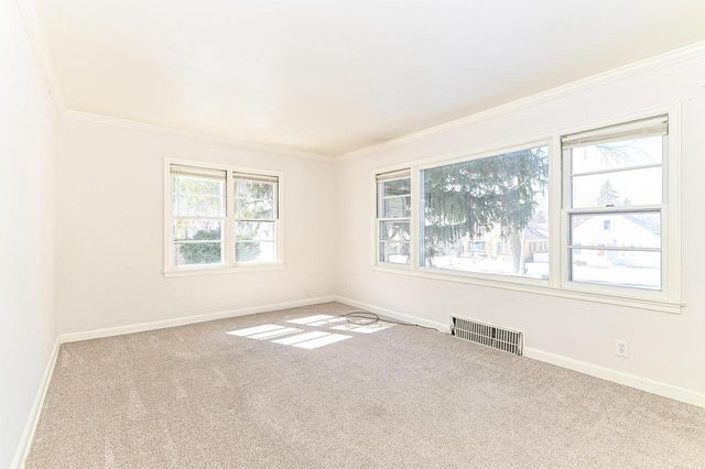 2770 N 86th STREET, Milwaukee, WI 53222