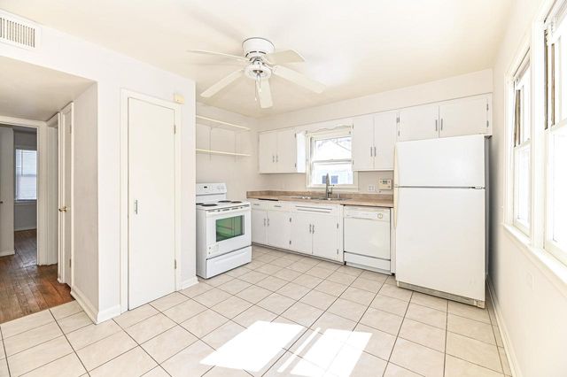 2770 N 86th STREET, Milwaukee, WI 53222