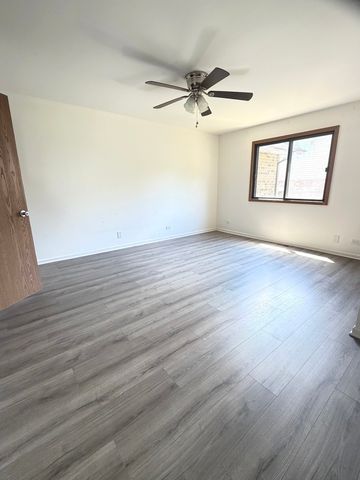 311 Dawn Court 1, Bloomingdale, IL 60108