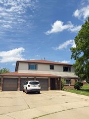 311 Dawn Court 1, Bloomingdale, IL 60108