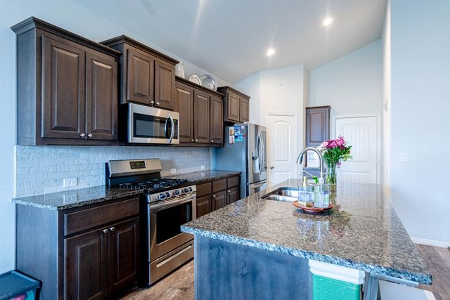 2321 Scenic Rd, Midland, TX 79705