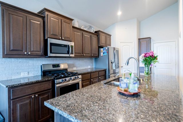 2321 Scenic Rd, Midland, TX 79705