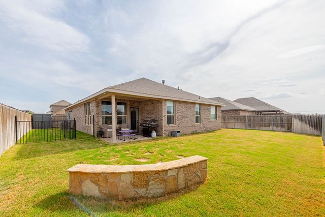 2321 Scenic Rd, Midland, TX 79705