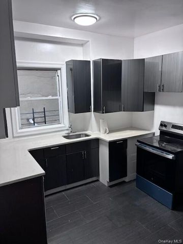 387 E 152nd Street 2nd floor, Bronx, NY 10455
