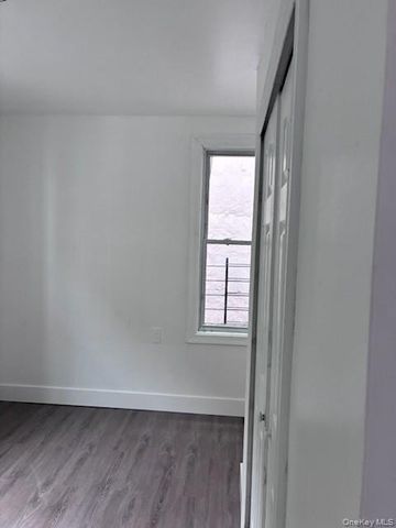 387 E 152nd Street 2nd floor, Bronx, NY 10455