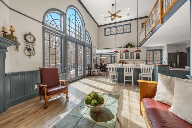 9 Horseshoe Bend Way, Mashpee, MA 02649