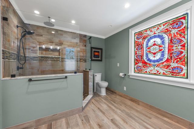 9 Horseshoe Bend Way, Mashpee, MA 02649