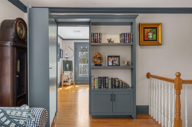 9 Horseshoe Bend Way, Mashpee, MA 02649