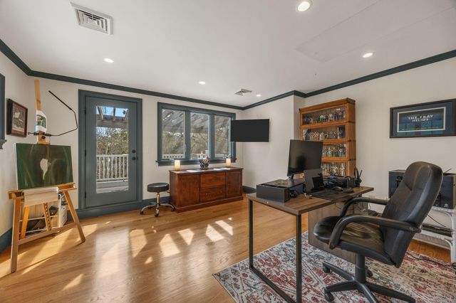 9 Horseshoe Bend Way, Mashpee, MA 02649