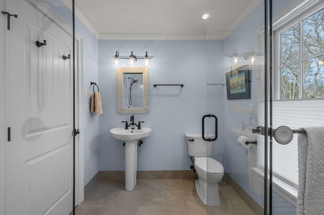 9 Horseshoe Bend Way, Mashpee, MA 02649