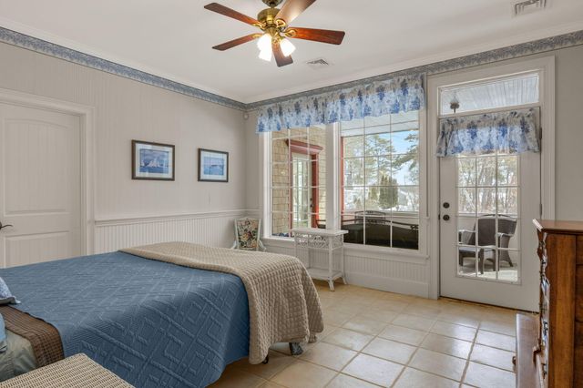 9 Horseshoe Bend Way, Mashpee, MA 02649