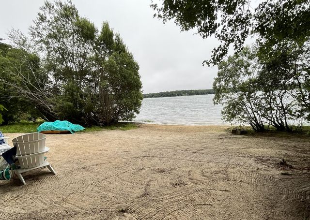 9 Horseshoe Bend Way, Mashpee, MA 02649