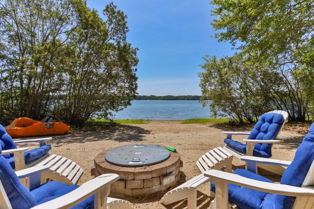 9 Horseshoe Bend Way, Mashpee, MA 02649