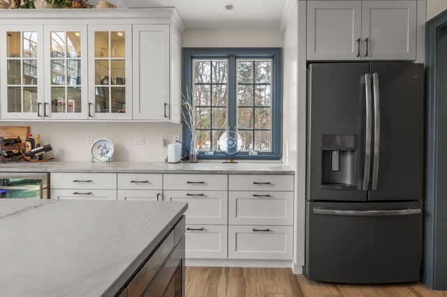 9 Horseshoe Bend Way, Mashpee, MA 02649