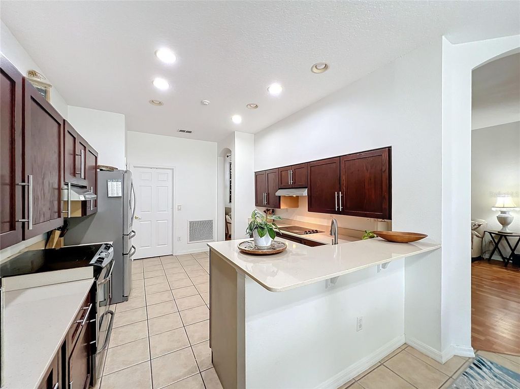 Image 29 of property listing at 4729 SPINDLETREE LANE, Orlando, FL 32829