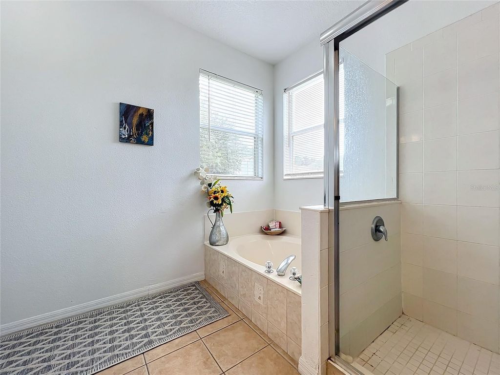 Image 57 of property listing at 4729 SPINDLETREE LANE, Orlando, FL 32829