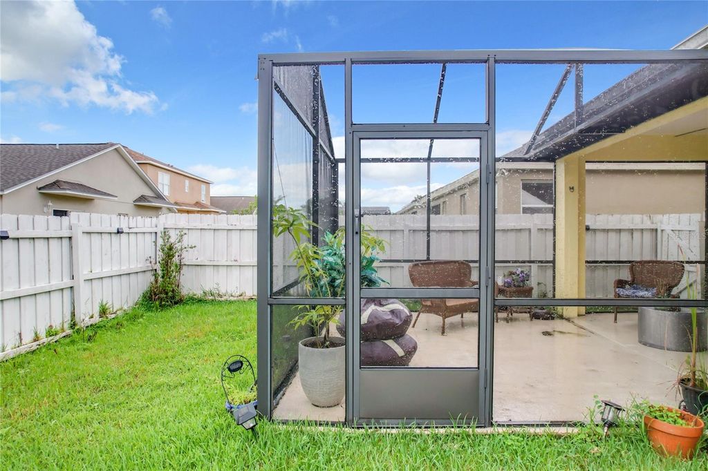 Image 62 of property listing at 4729 SPINDLETREE LANE, Orlando, FL 32829