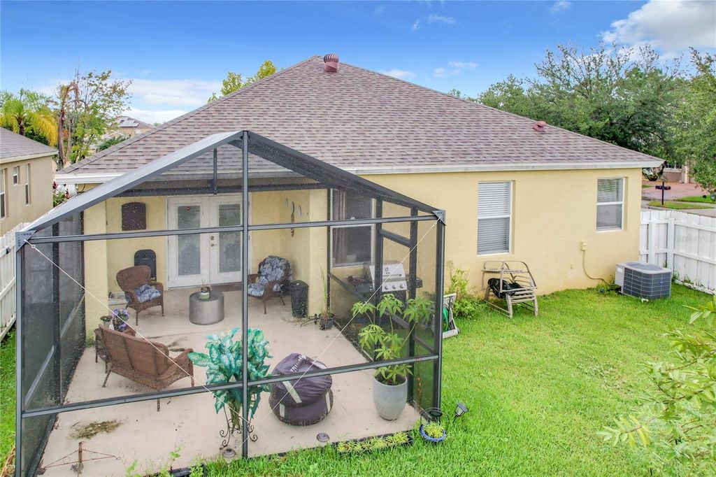 Image 63 of property listing at 4729 SPINDLETREE LANE, Orlando, FL 32829