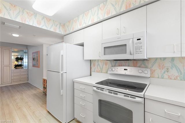 990 Cape Marco DR # 1102, Marco Island, FL 34145