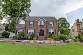 423 Ridge Road, Wethersfield, CT 06109