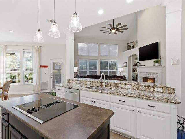 2632 Lakebend Drive, Grand Prairie, TX 75054