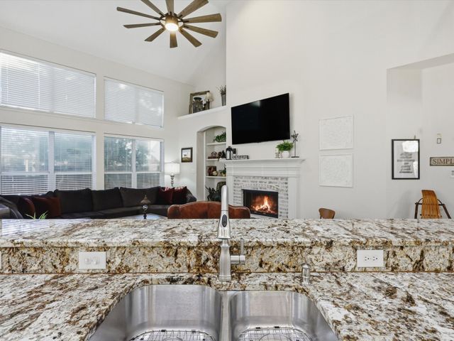 2632 Lakebend Drive, Grand Prairie, TX 75054