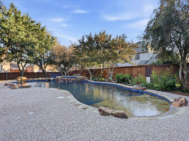2632 Lakebend Drive, Grand Prairie, TX 75054