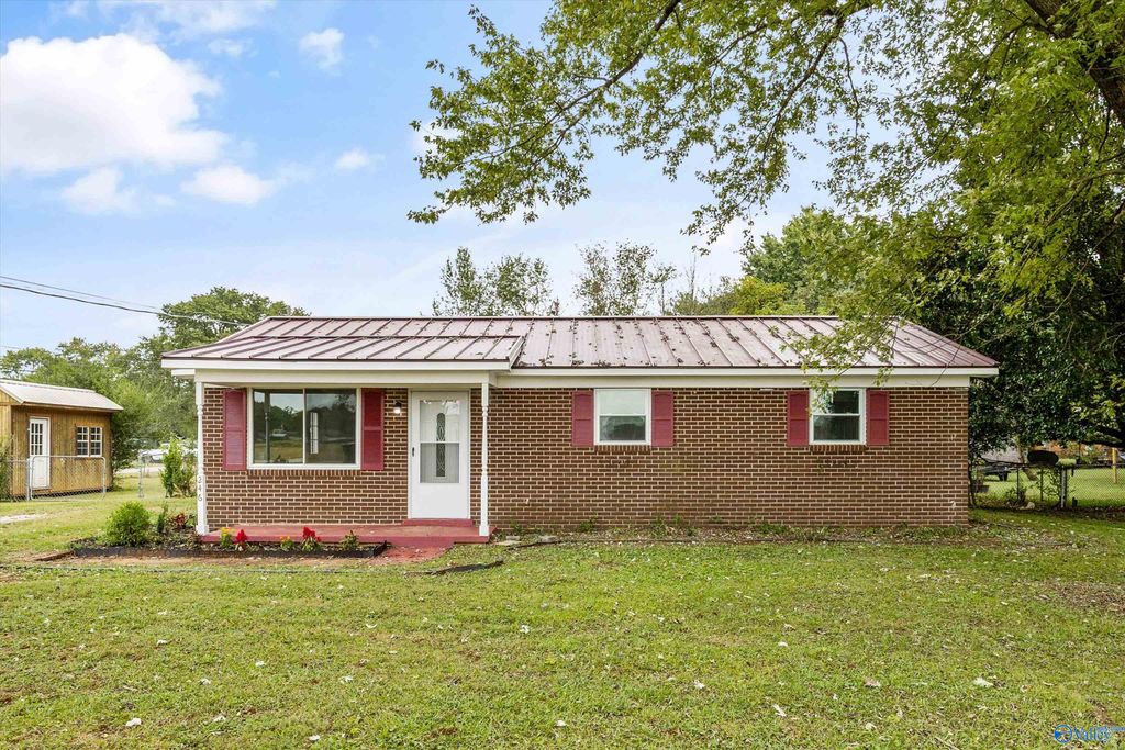 246 Joe Quick Road, Hazel Green, AL 35750