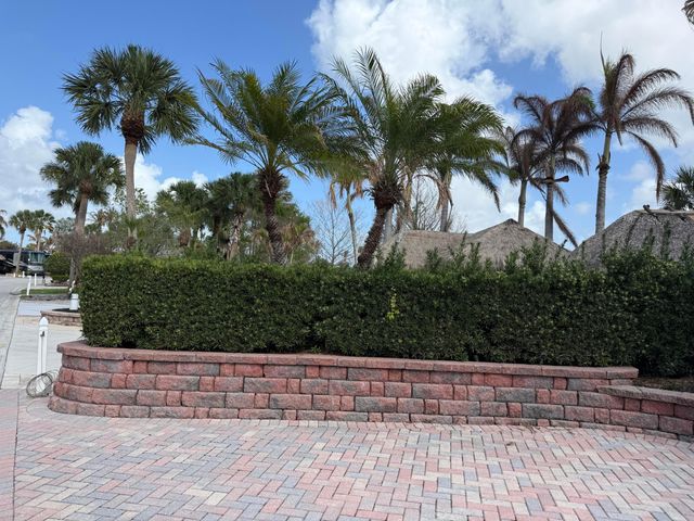 424 NW Chipshot Lane, Port St. Lucie, Port St Lucie, FL 34986