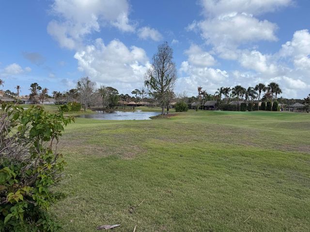 424 NW Chipshot Lane, Port St. Lucie, Port St Lucie, FL 34986