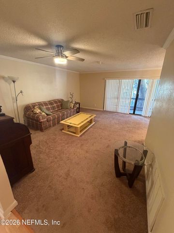 5811 ATLANTIC Boulevard 10, Jacksonville, FL 32207