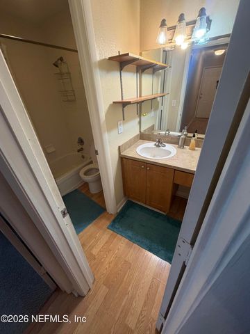 5811 ATLANTIC Boulevard 10, Jacksonville, FL 32207