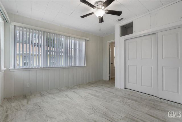 300 A Street, Bakersfield, CA 93304