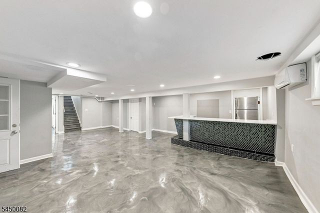 519 Livingston Rd, Linden City, NJ 07036