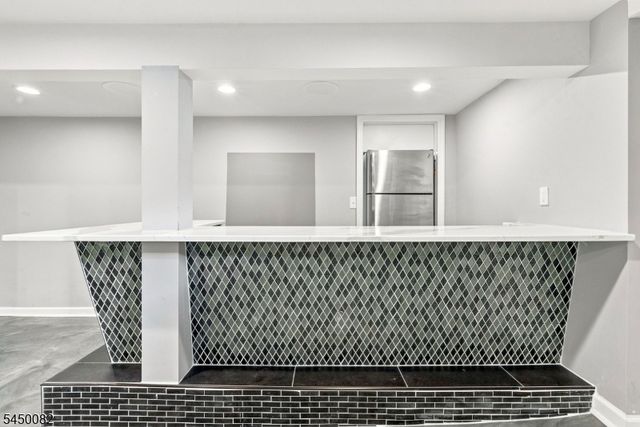 519 Livingston Rd, Linden City, NJ 07036