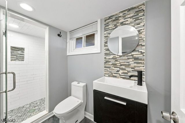 519 Livingston Rd, Linden City, NJ 07036
