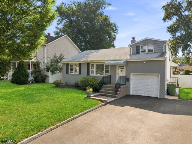 519 Livingston Rd, Linden City, NJ 07036