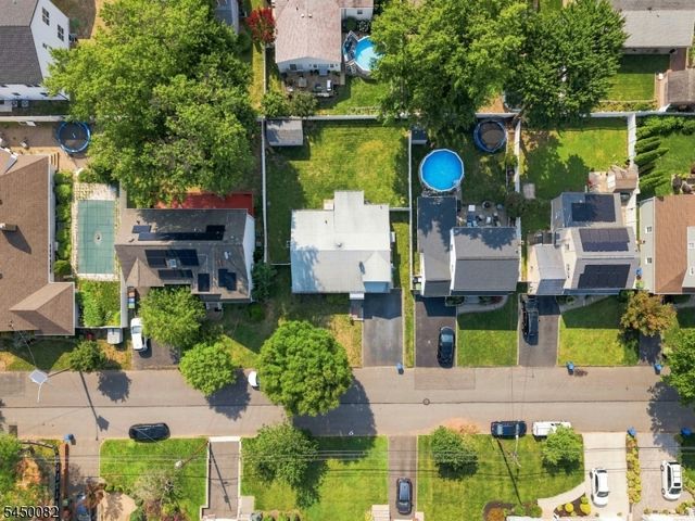 519 Livingston Rd, Linden City, NJ 07036