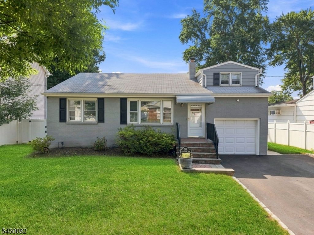 519 Livingston Rd, Linden City, NJ 07036