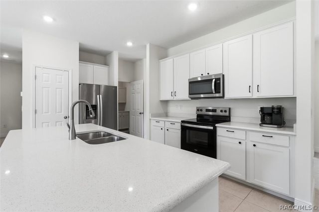1896 W Riley Drive, Citrus Springs, FL 34434