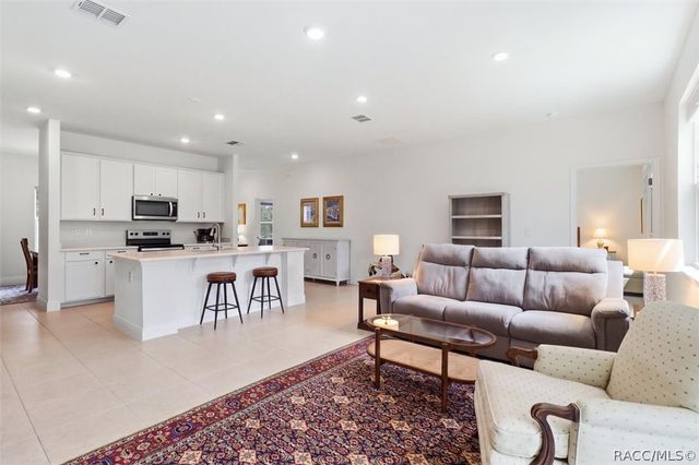 1896 W Riley Drive, Citrus Springs, FL 34434