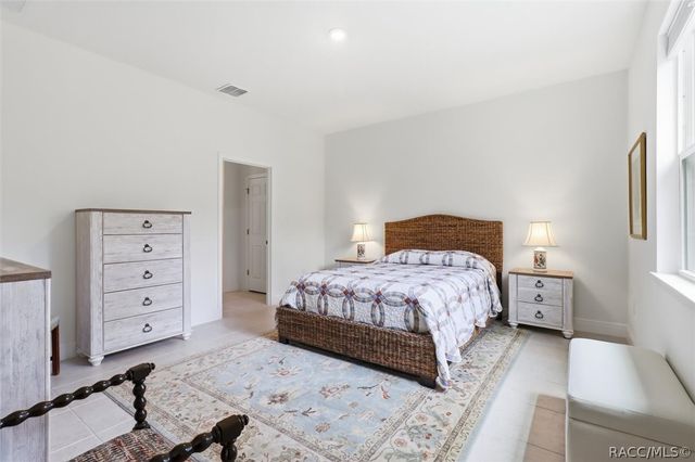 1896 W Riley Drive, Citrus Springs, FL 34434