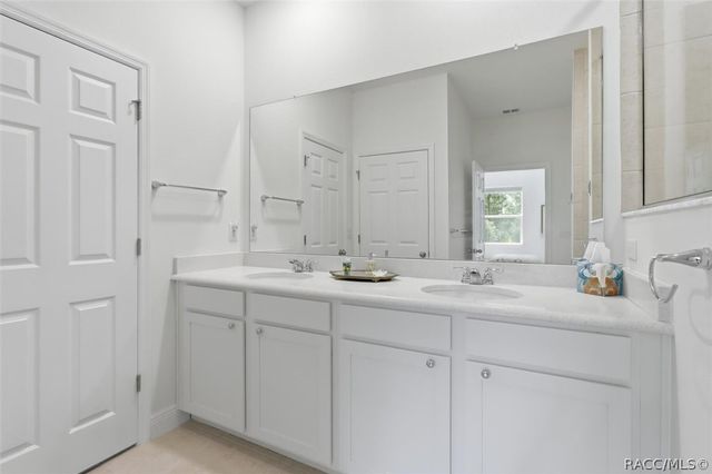 1896 W Riley Drive, Citrus Springs, FL 34434