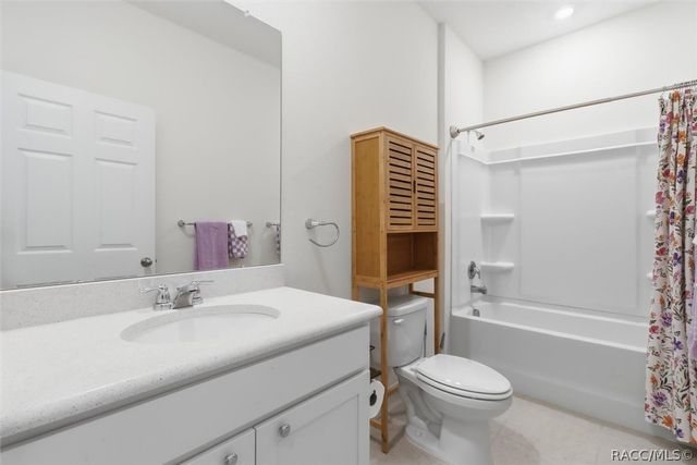 1896 W Riley Drive, Citrus Springs, FL 34434